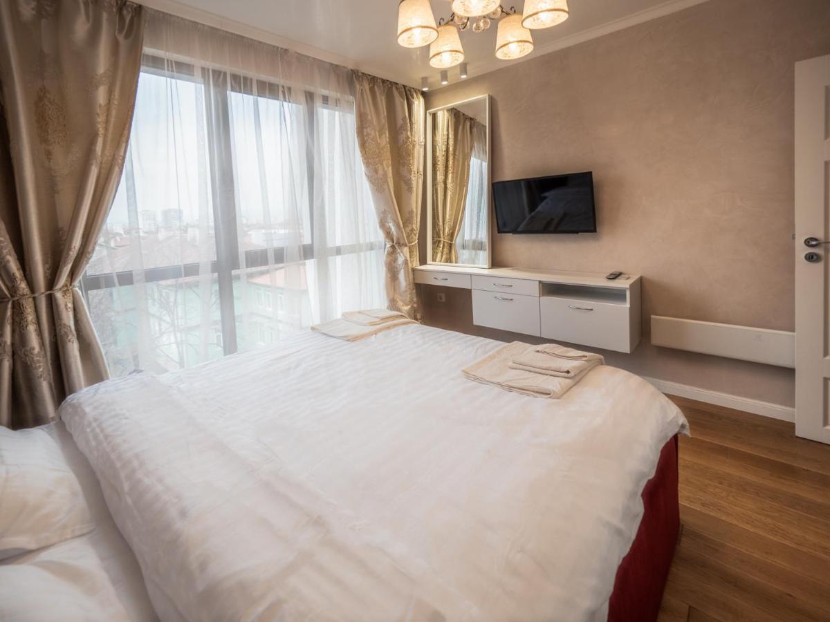 The Boulevard Luxury Apartment София Экстерьер фото